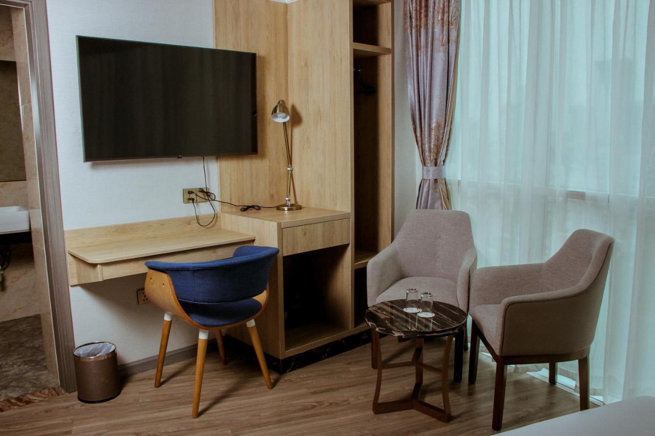 Gold Source Hotel Lima Bagian luar foto