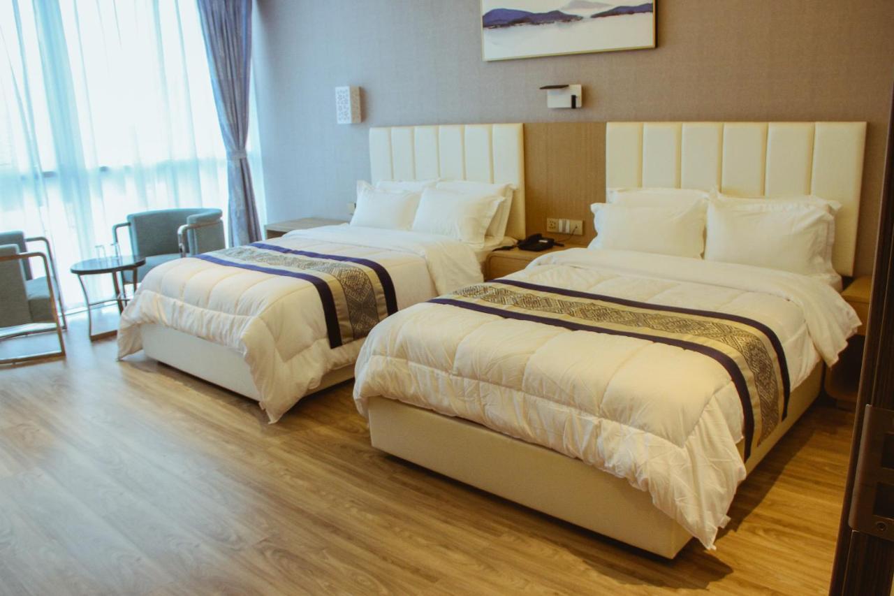 Gold Source Hotel Lima Bagian luar foto