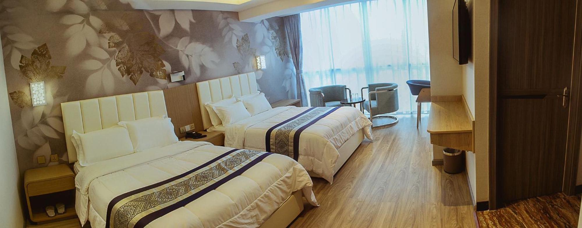 Gold Source Hotel Lima Bagian luar foto